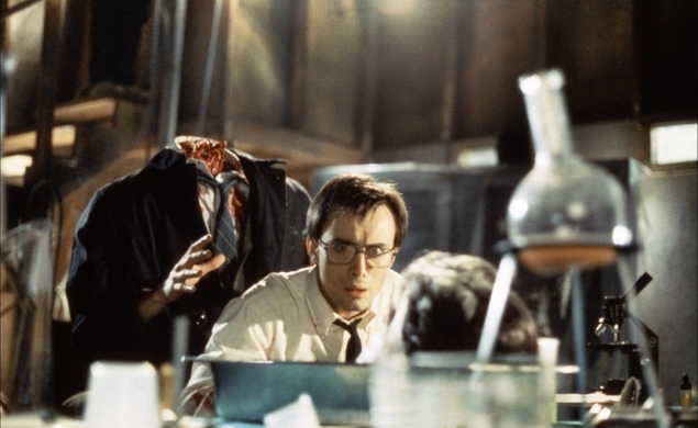 With Re Animator Stuart Gordon Pushed Horror And Comedy
